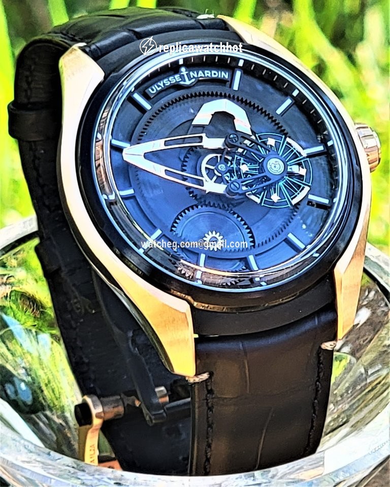 Ulysse Nardin Freak Mens watch Unisex Automatic Rose gold 2305-270 02