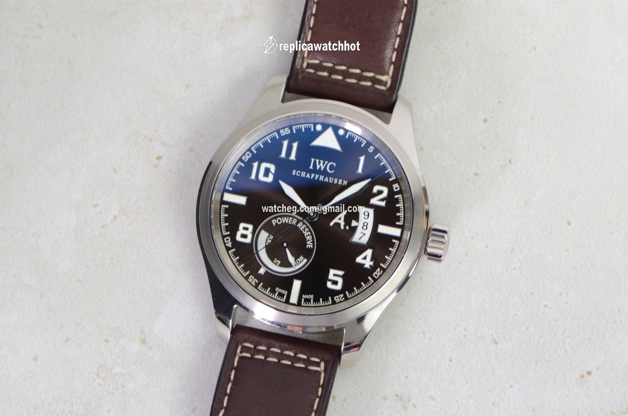 IWC Pilot Mens watch Unisex Automatic White gold IW320102