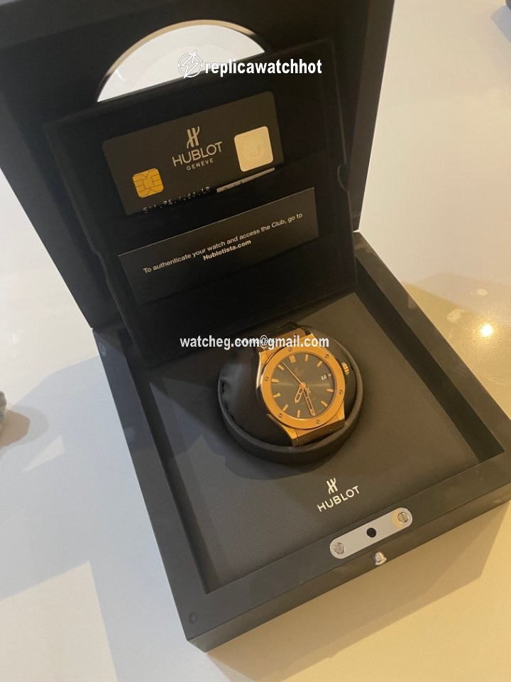 Hublot Classic Fusion Mens watch Unisex Automatic Rose gold 511.PX.7080.LR