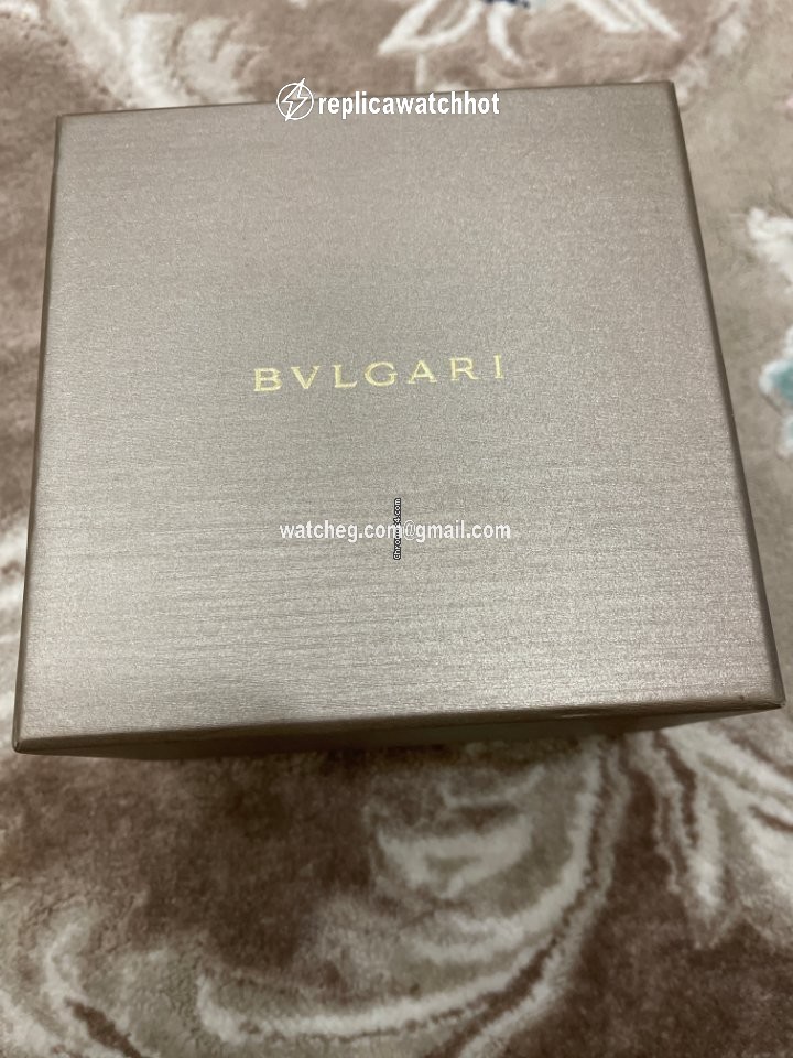 Bulgari Lucea Womens watch Quartz Gold Steel 102194