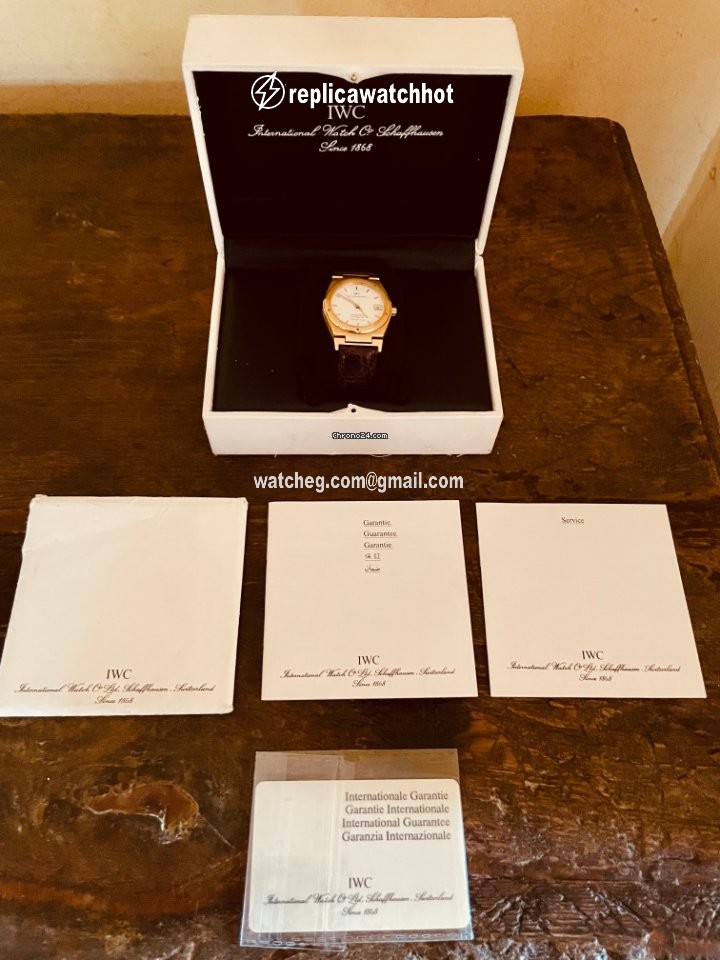 IWC Ingenieur Mens watch Unisex Automatic Yellow gold 3518