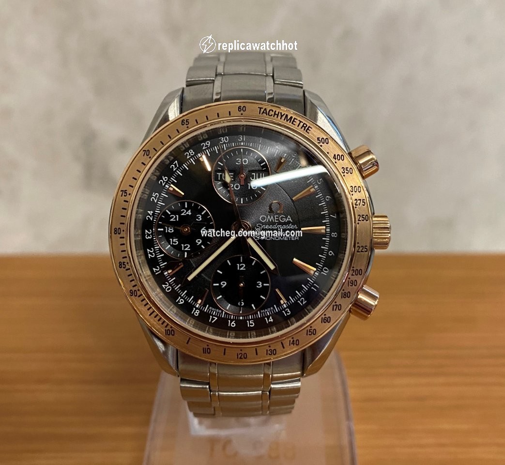 Omega Speedmaster Day Date Mens watch Unisex Automatic Gold Steel 323.21.40.44.01.001