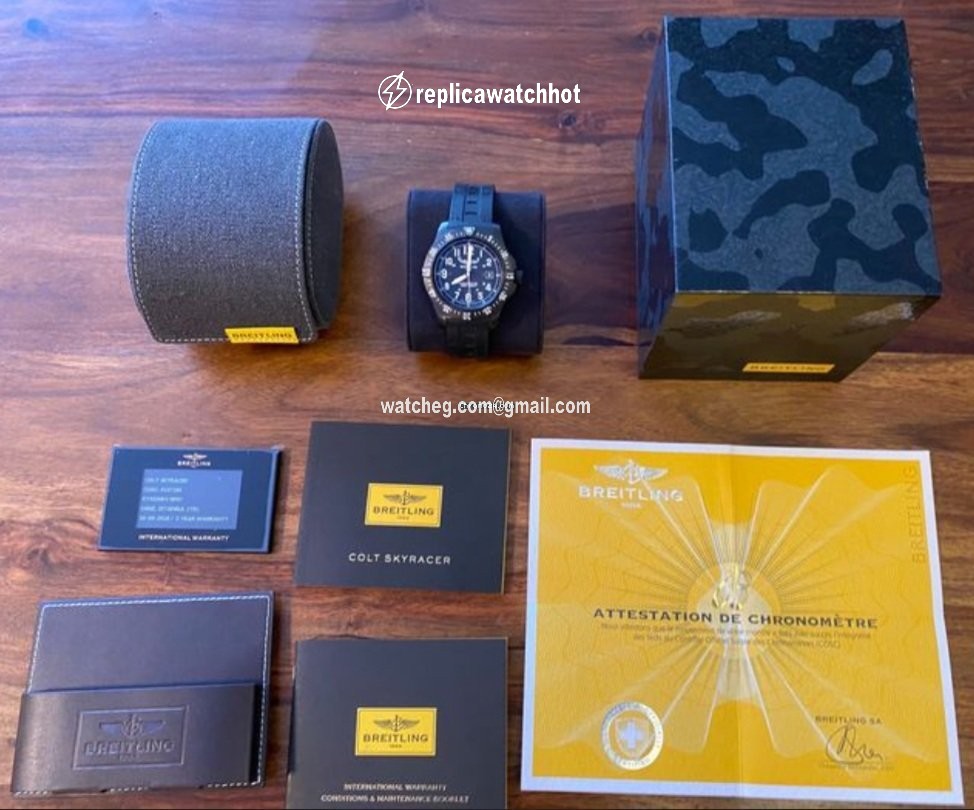 Breitling Colt Skyracer Mens watch Unisex Quartz X74320E4  BF87