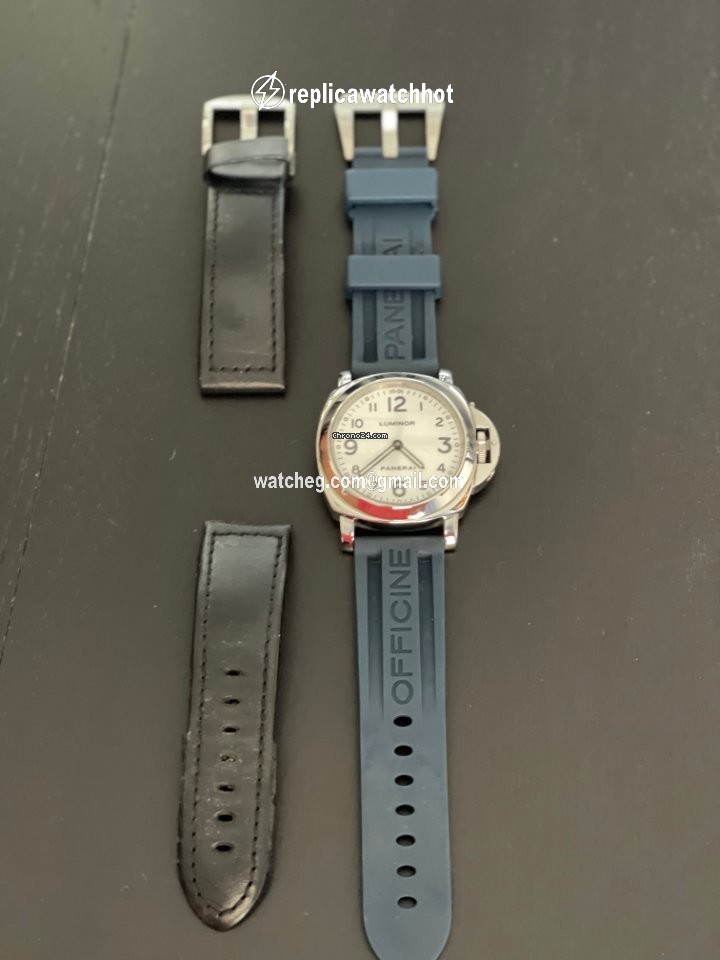 Panerai Luminor Base Mens watch Unisex Manual winding Steel PAM 00010