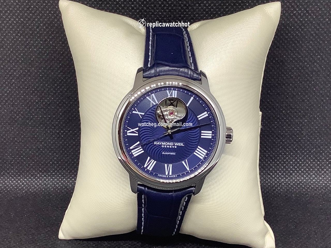 Raymond Weil Maestro Mens watch Unisex Automatic Steel 2227-STC-00508