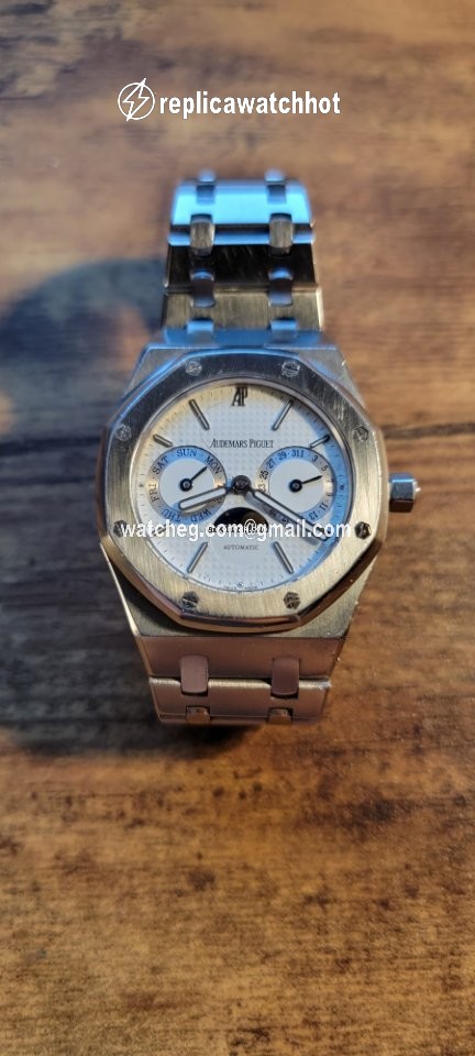 Audemars Piguet Royal Oak Day-Date Mens watch Unisex Automatic Steel 25594ST
