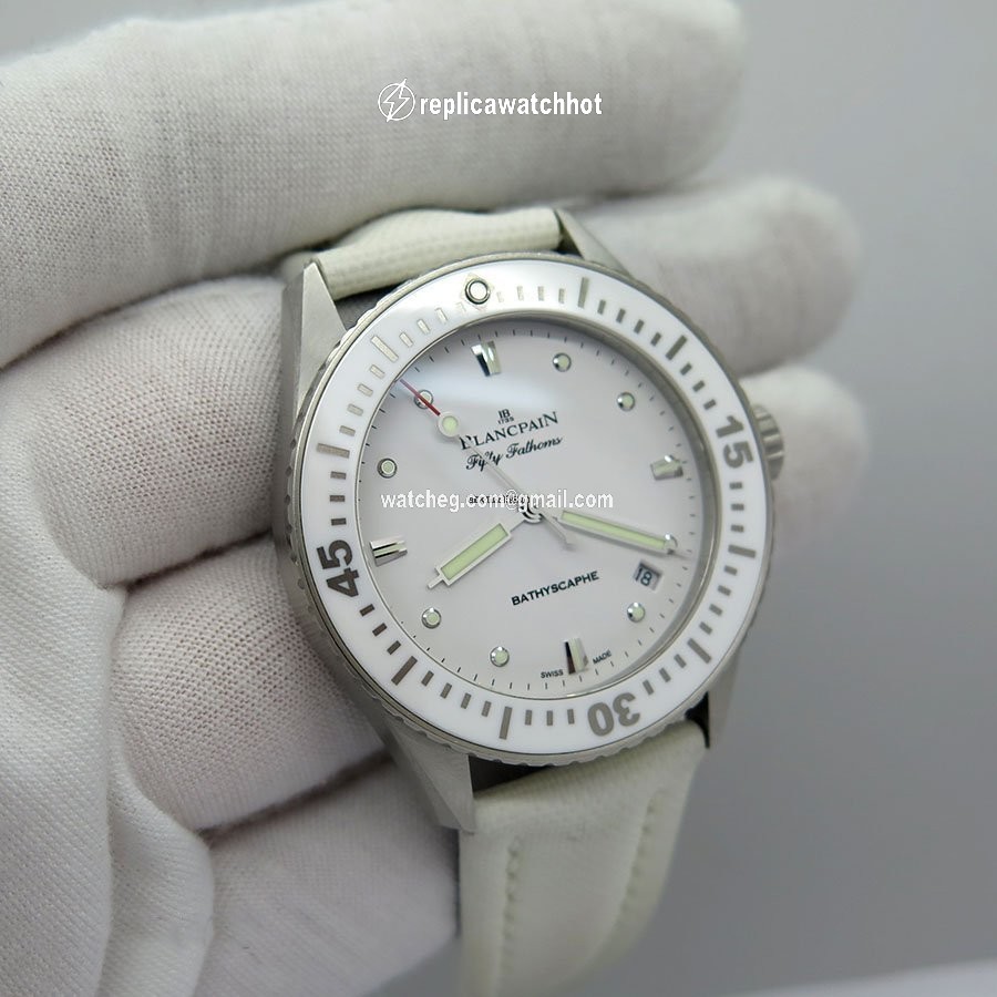 Blancpain Fifty Fathoms Bathyscaphe Womens watch Automatic Steel 5100-1127-NAWA
