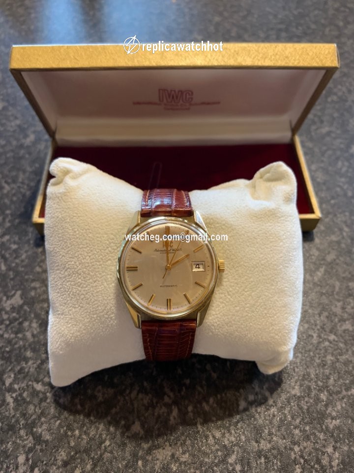IWC Mens watch Unisex Automatic Yellow gold 1810