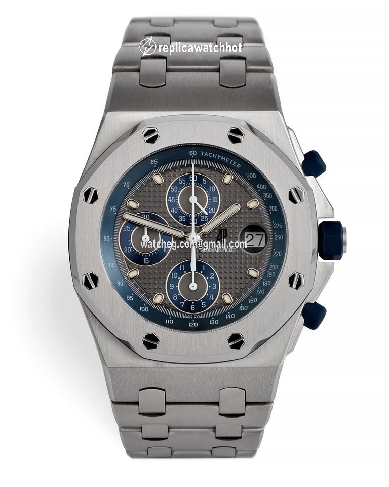 Audemars Piguet Royal Oak Offshore Chronograph Mens watch Unisex Automatic Titanium 25721TI.OO.1000TI.01