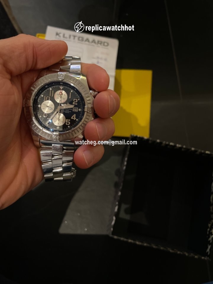 Breitling Super Avenger II Mens watch Unisex Automatic Steel A1337111 C871-168A