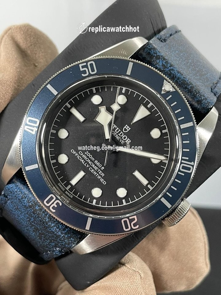 Tudor Black Bay Mens watch Unisex Automatic Steel M79230B-0002