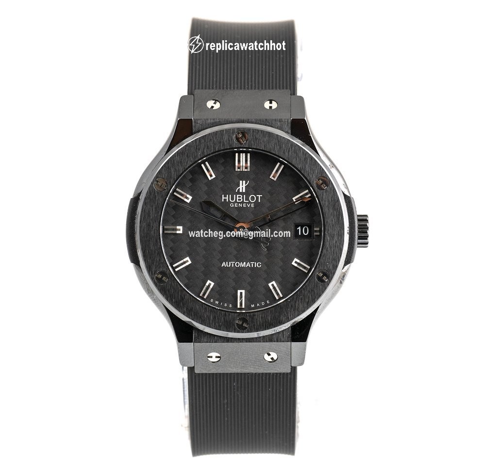 Hublot Classic Fusion 45, 42, 38, 33 mm Womens watch Automatic Ceramic 565.CM.1770.RX