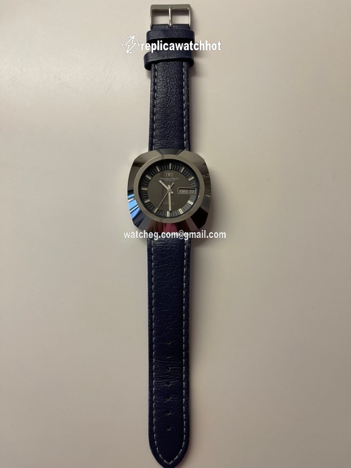 IWC Mens watch Unisex Quartz 2020455