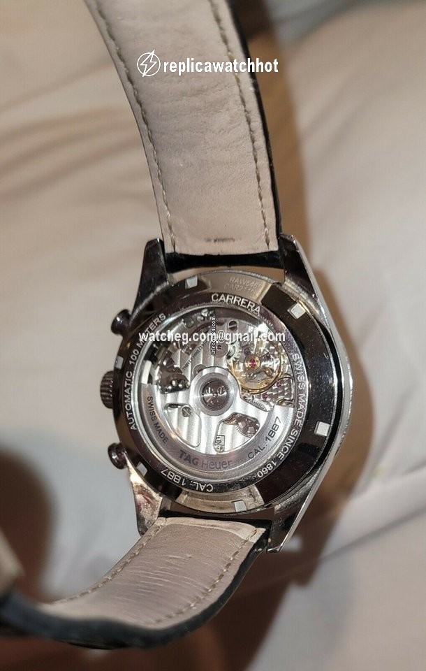 TAG Heuer Carrera Calibre 1887 Mens watch Unisex Automatic Steel CAR2110.FC6266