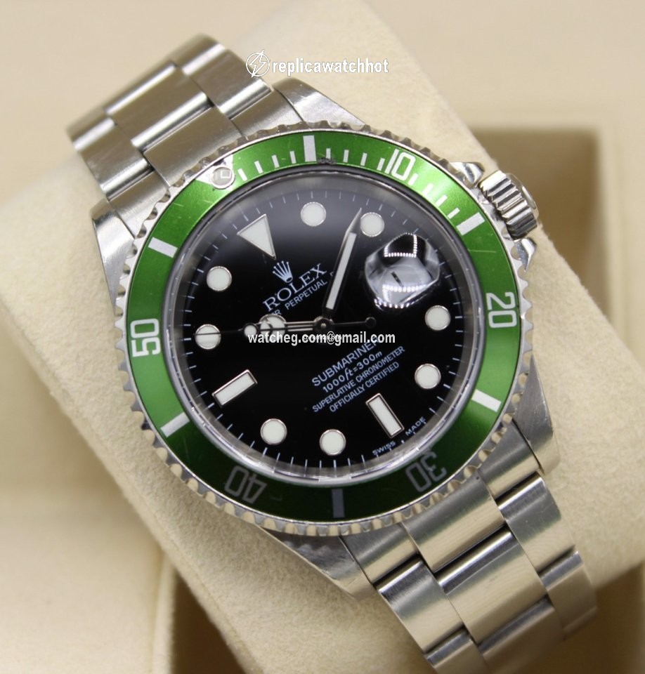 Rolex Submariner Date Steel Automatic 16610 LV