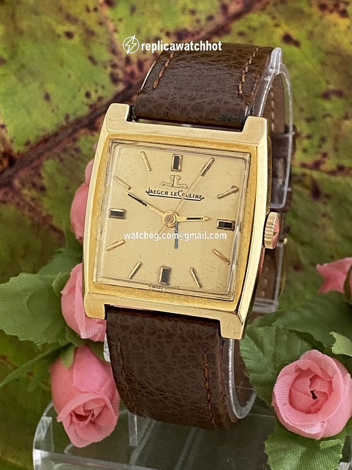 Jaeger-LeCoultre Reverso Squadra Chronograph GMT Mens watch Unisex Manual winding Yellow gold Jaeger-LeCoultre Club, Cal.1900, ref. 1151937, serial 200701