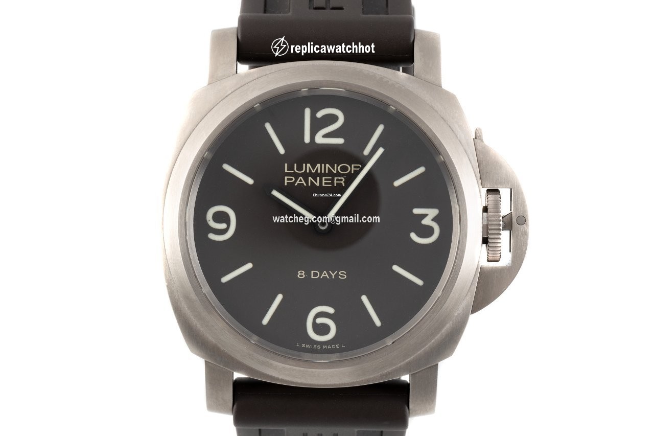 Panerai Luminor Base 8 Days Mens watch Unisex Manual winding Titanium PAM00562