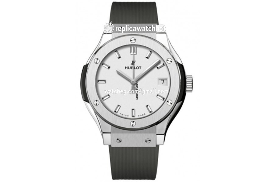 Hublot Classic Fusion 45, 42, 38, 33 mm Womens watch Automatic Titanium 565.NX.2611.RX