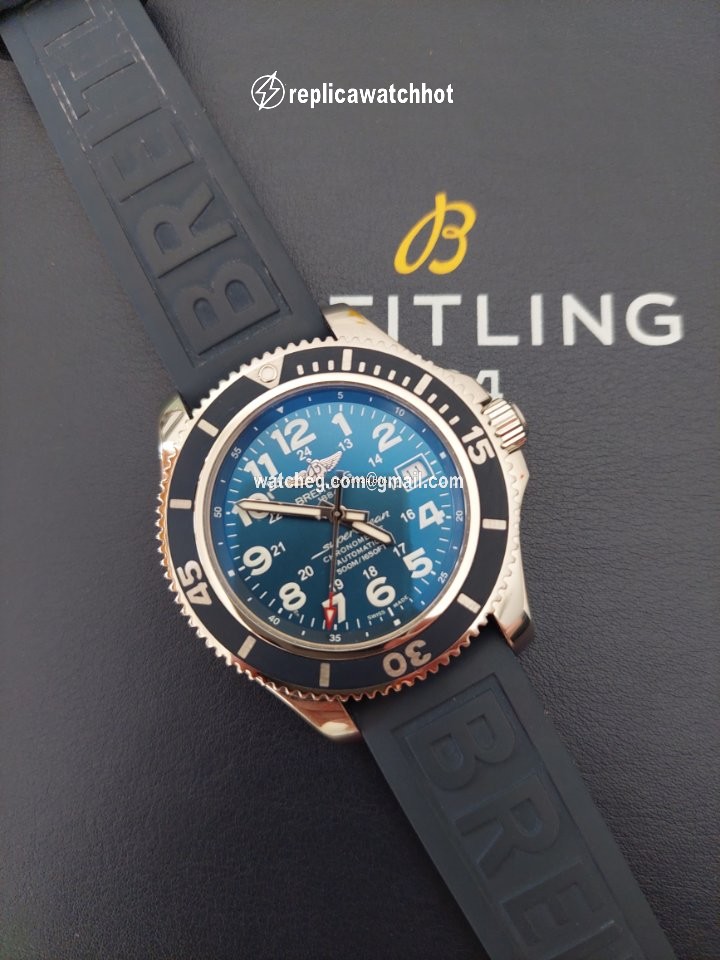 Breitling Superocean II 42 Mens watch Unisex Automatic Steel A17365D1