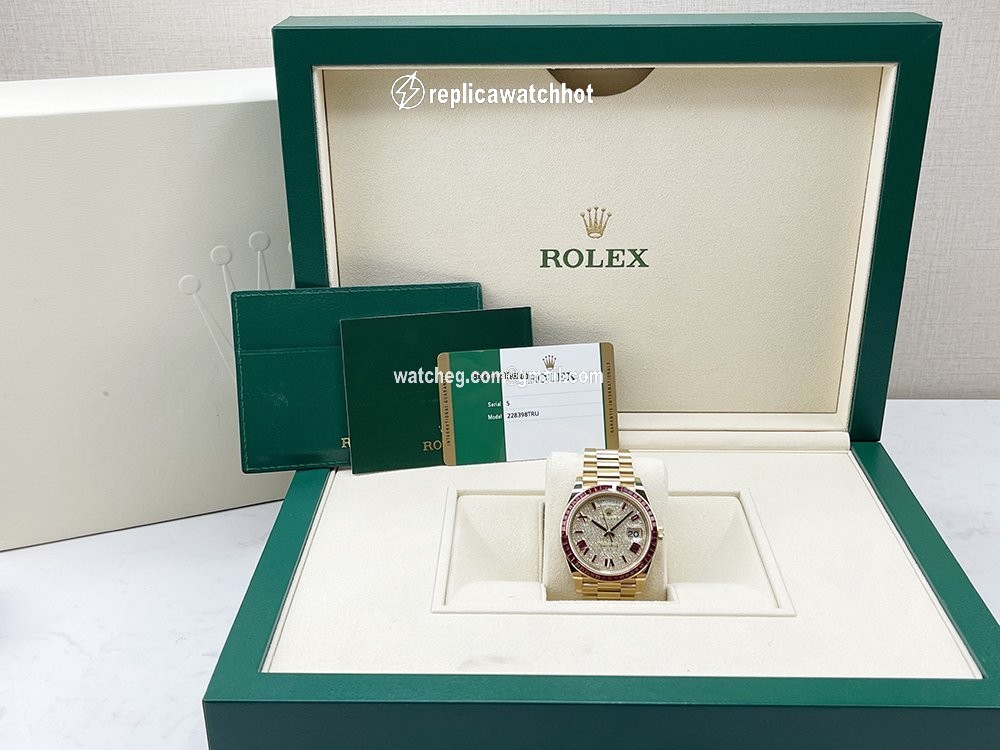 Rolex Day-Date 40 Mens watch Unisex Yellow gold Automatic 228398TRU