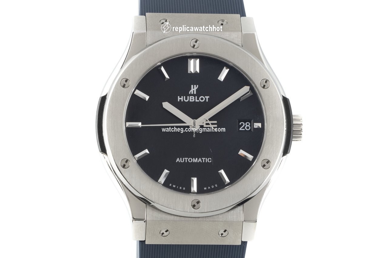 Hublot Classic Fusion 45, 42, 38, 33 mm Mens watch Unisex Automatic Titanium 511.NX.1171.RX