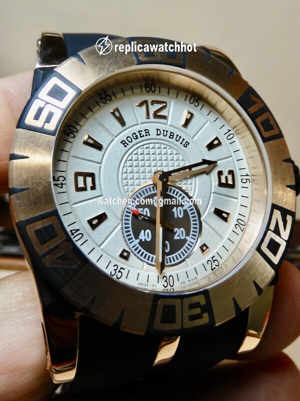 Roger Dubuis Easy Diver Automatic Rose gold SED46