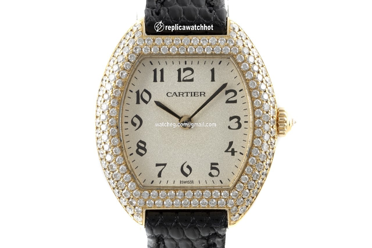 Cartier Tortue Womens watch Quartz Yellow gold 1945