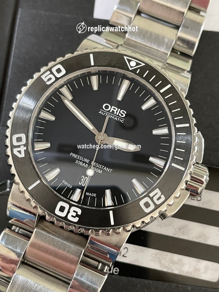 Oris Aquis Date Mens watch Unisex Automatic Steel 01 733 7653 4154-07 4 26 34EB