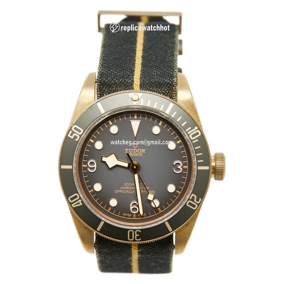 Tudor Black Bay Bronze Mens watch Unisex Automatic Bronze M79250BA-0002
