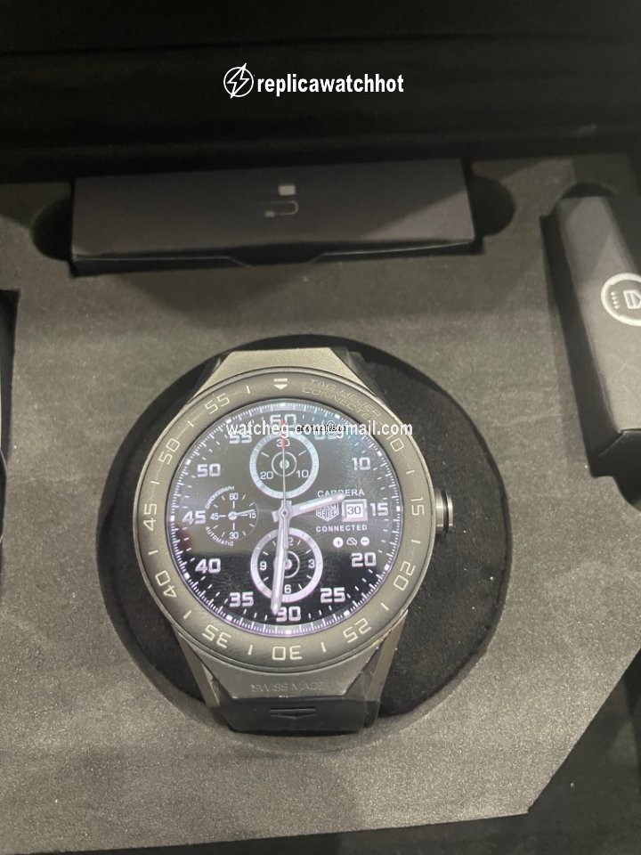 TAG Heuer Connected Mens watch Unisex Quartz Titanium SBF8A8001.11FT6076