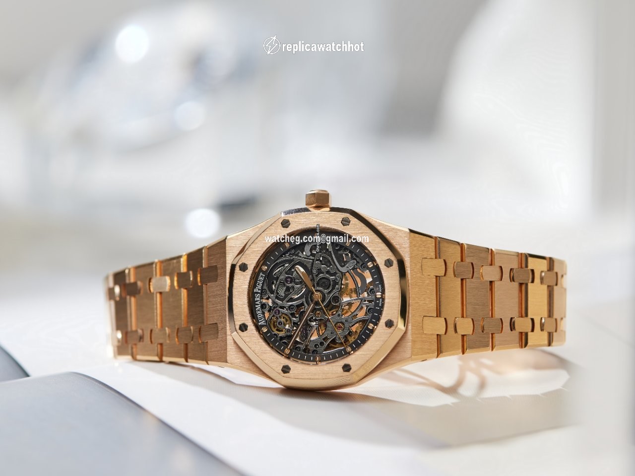 Audemars Piguet Royal Oak Selfwinding Mens watch Unisex Automatic Rose gold 15305OR.OO.D088CR.01
