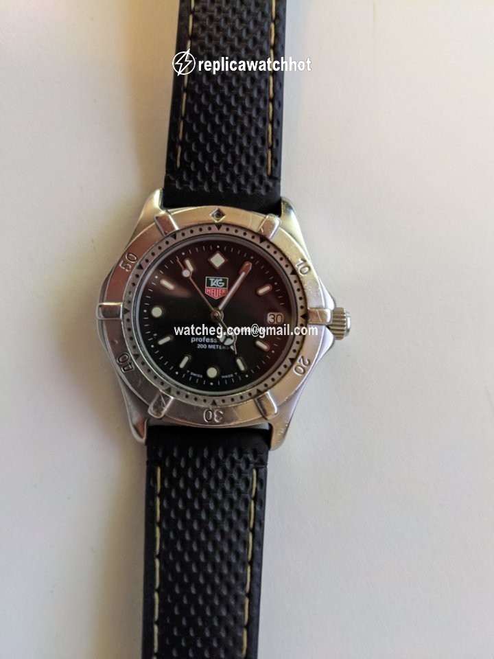 TAG Heuer 2000 Quartz Steel 962.008R