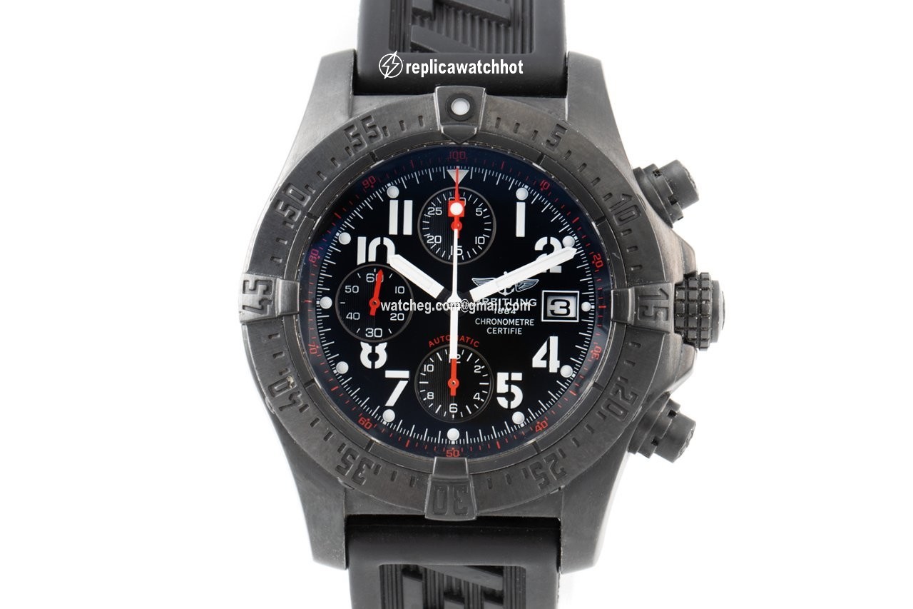 Breitling Avenger Skyland Mens watch Unisex Automatic Steel M13380