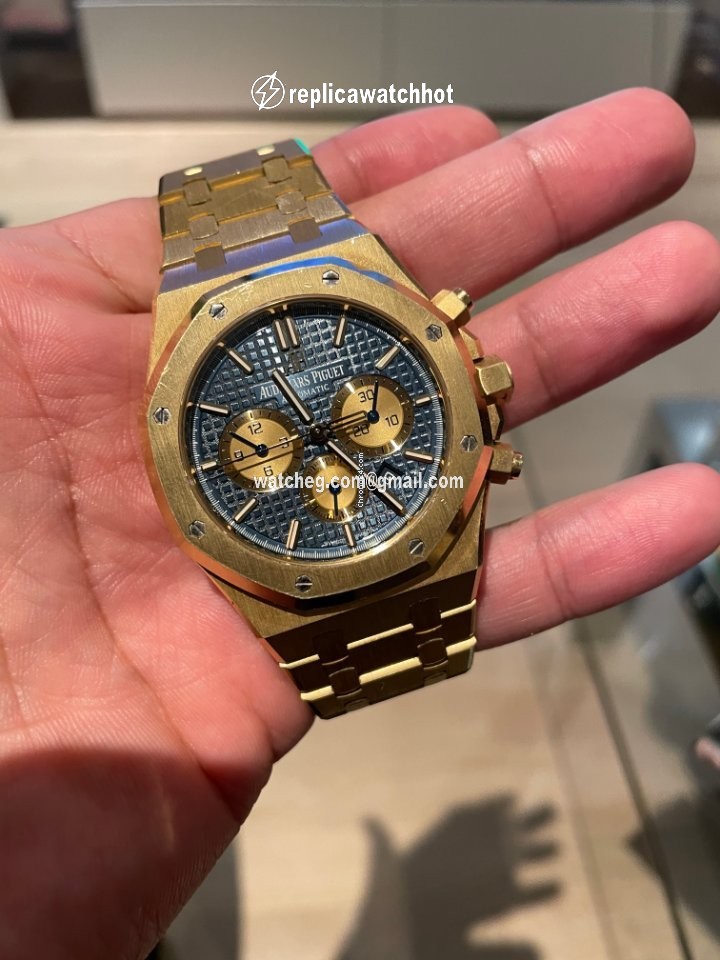 Audemars Piguet Royal Oak Chronograph Mens watch Unisex Automatic Yellow gold 26331BA.OO.1220BA01