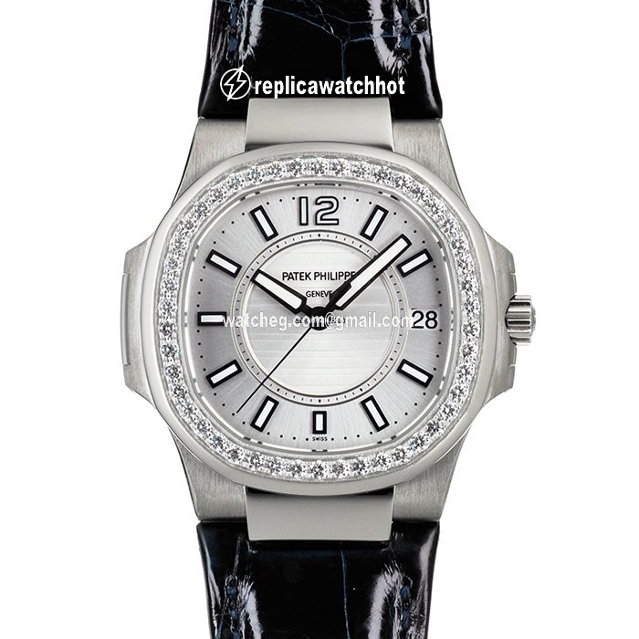Patek Philippe Nautilus Quartz White gold 7010G-001
