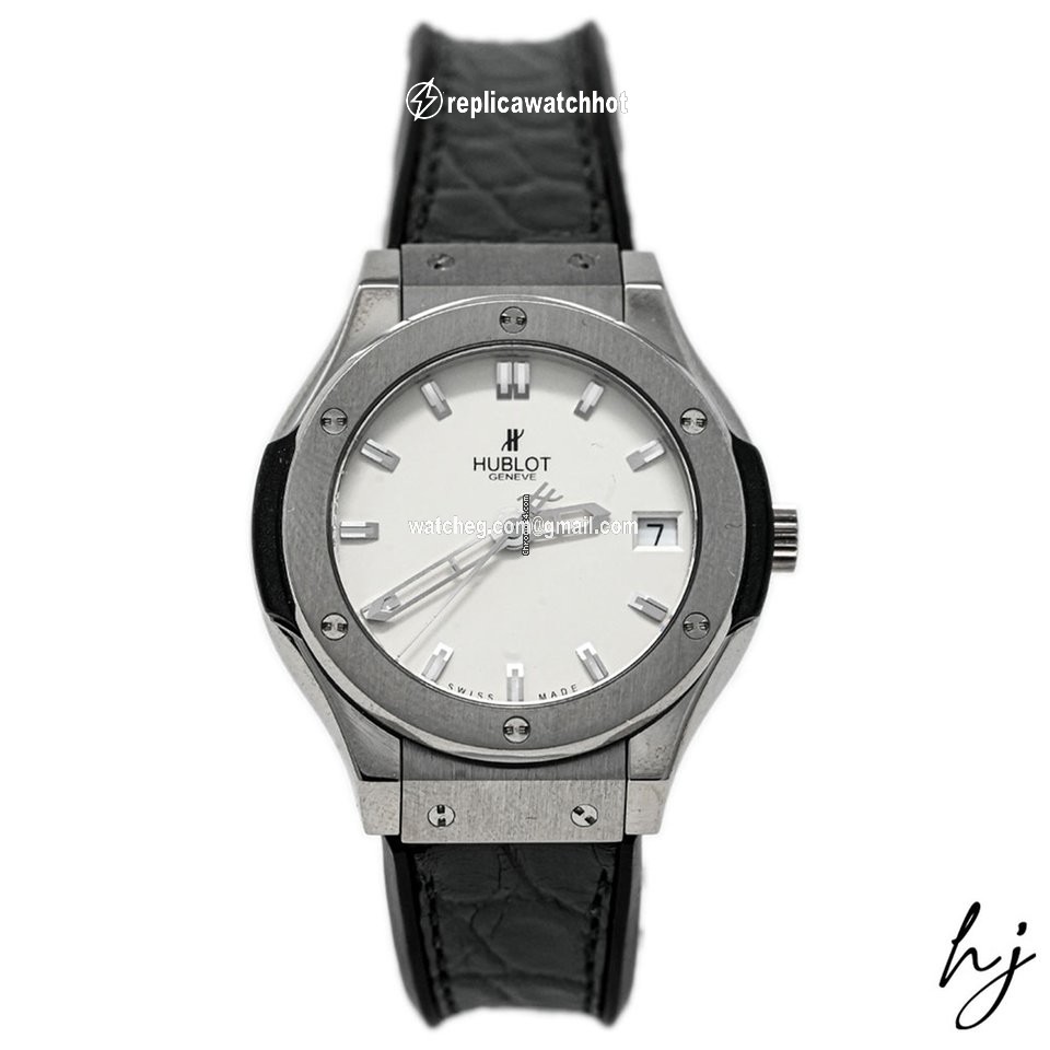 Hublot Classic Fusion Quartz Womens watch Quartz Titanium 581.NX.2610.RX