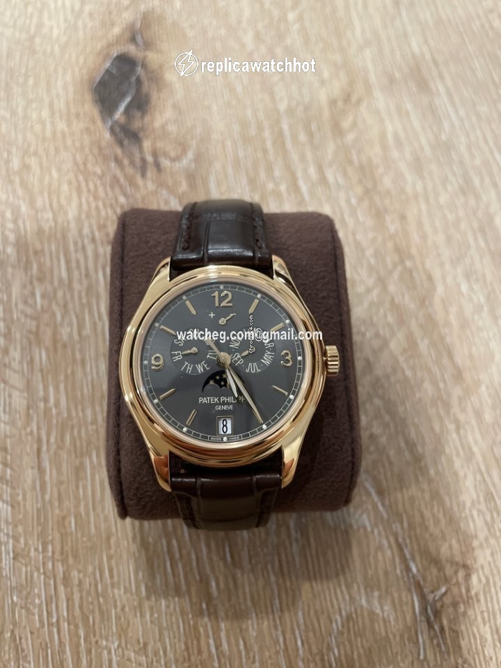 Patek Philippe Annual Calendar Mens watch Unisex Automatic Yellow gold 5146J-010