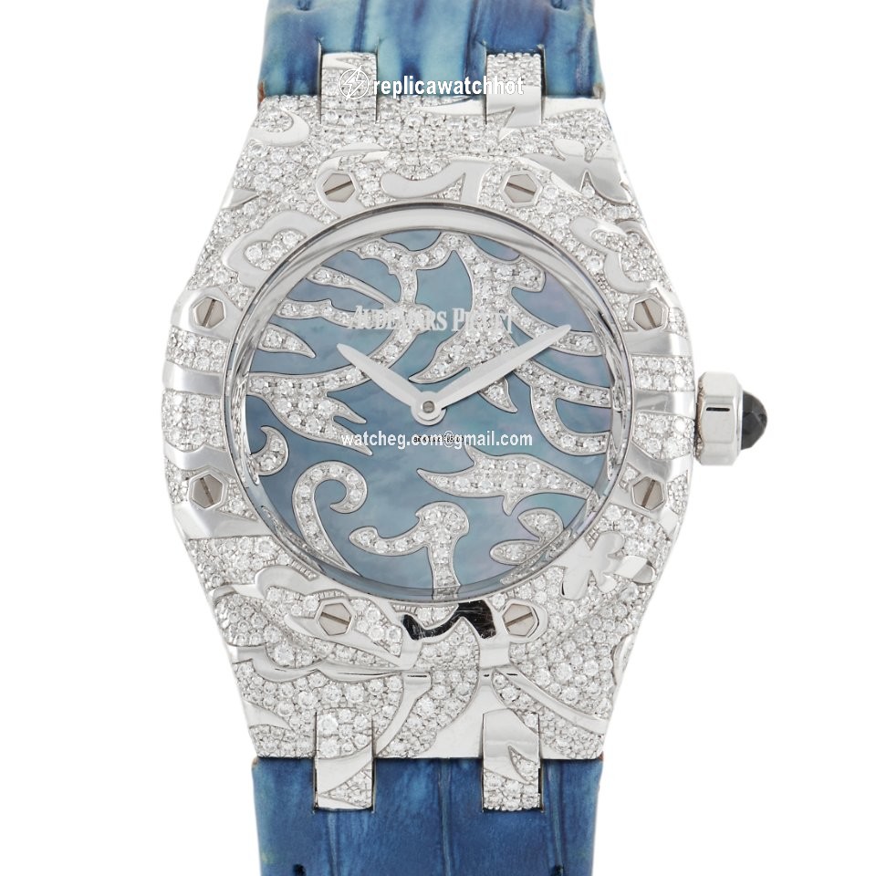 Audemars Piguet Royal Oak Lady Mens watch Unisex Quartz White gold 67607BC.ZZ.D001SU.01