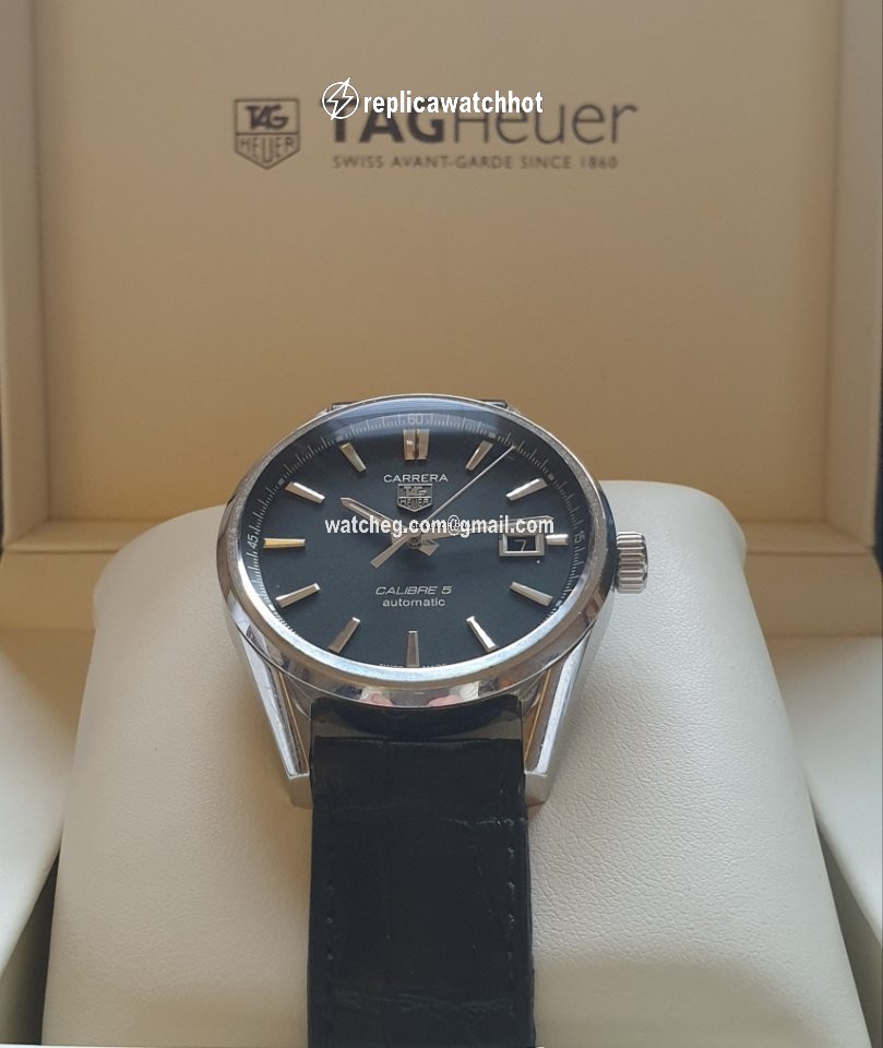 TAG Heuer Carrera Calibre 5 Mens watch Unisex Automatic Steel WAR211A.BA0782