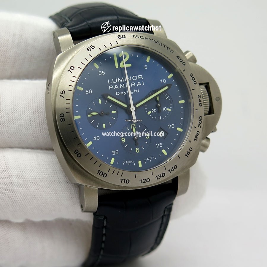 Panerai Luminor Chrono Titanium PAM 326
