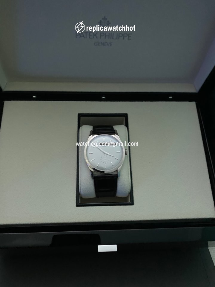 Patek Philippe Calatrava Mens watch Unisex Manual winding White gold 5196G-001
