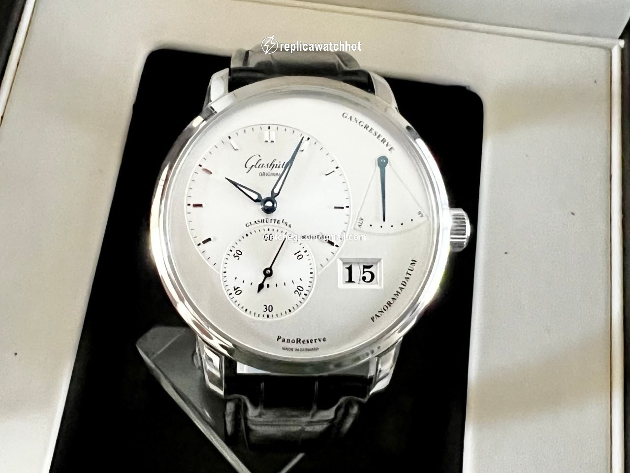Glashtte Original PanoReserve Mens watch Unisex Manual winding Steel 1-65-01-22-12-04
