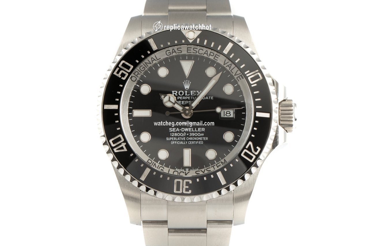 Rolex Sea-Dweller Deepsea Mens watch Unisex Steel Automatic 126660