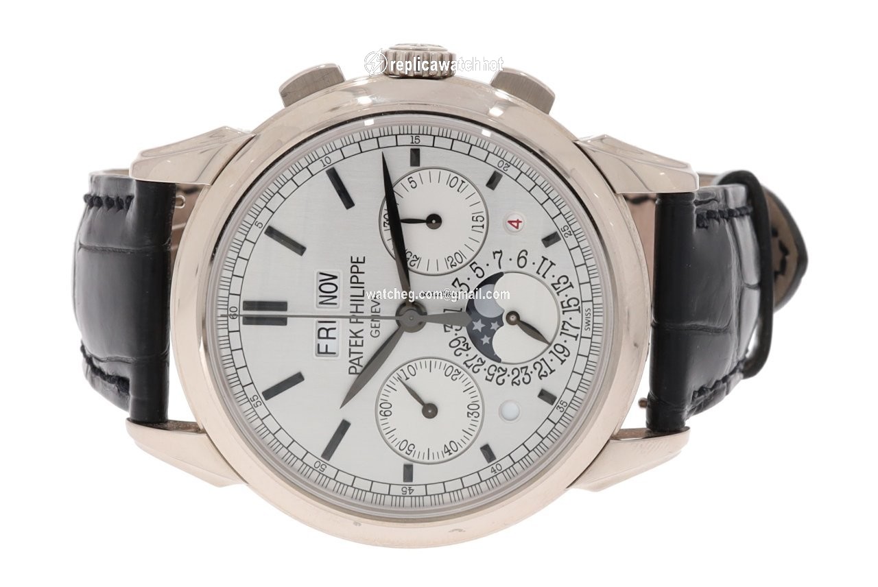 Patek Philippe Perpetual Calendar Chronograph Mens watch Unisex Manual winding White gold 5270G-001