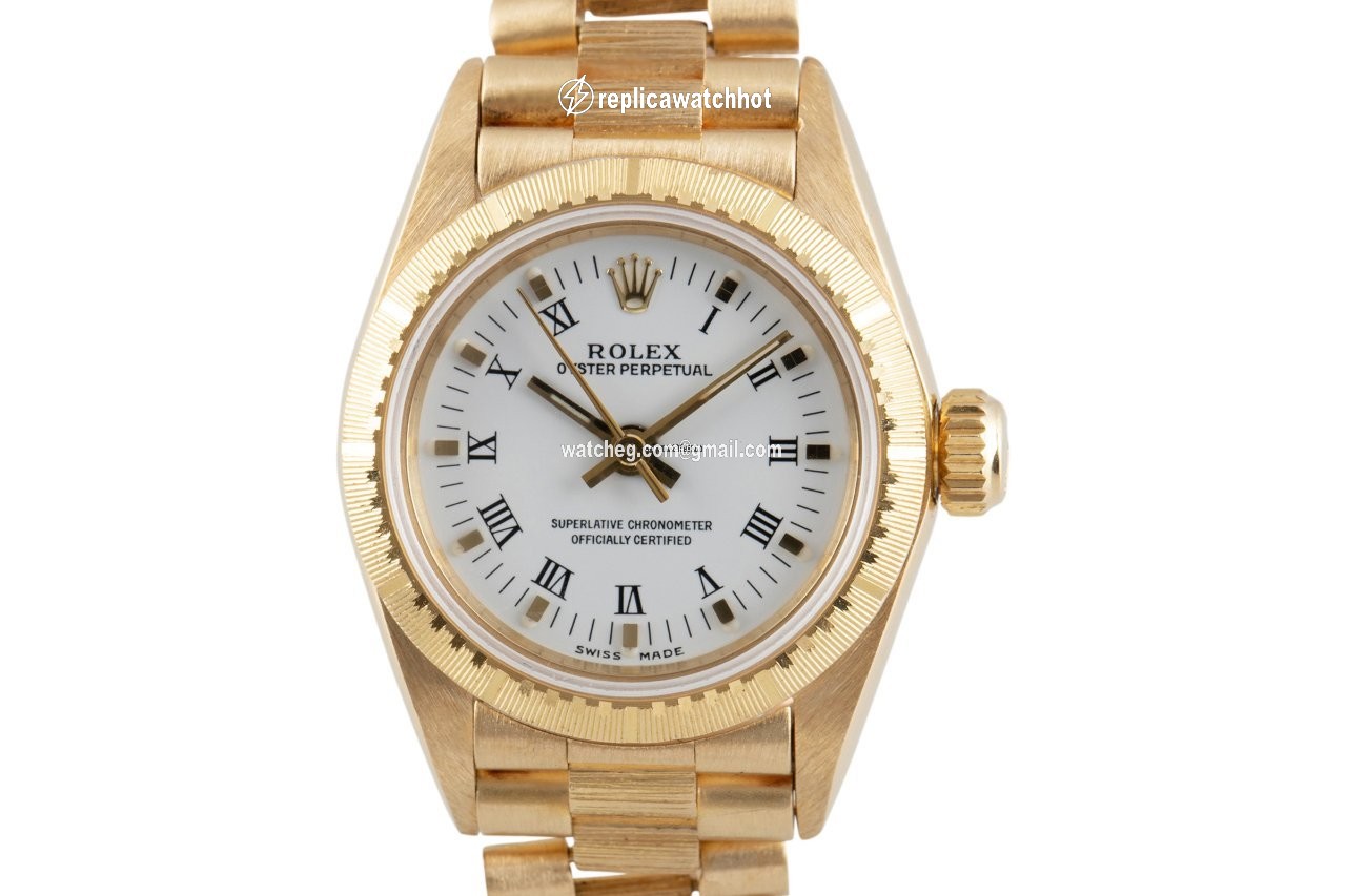 Rolex Oyster Perpetual 26 Womens watch Yellow gold Automatic 67198