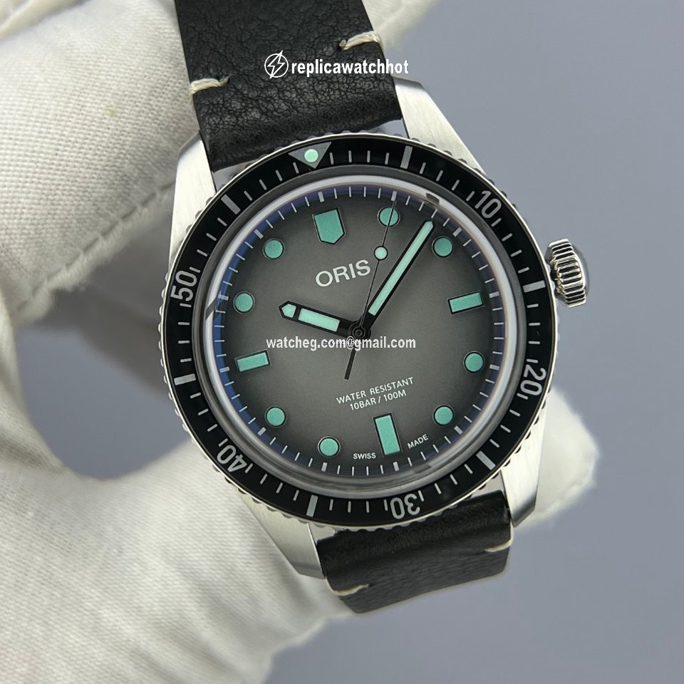 Oris Divers Sixty Five Mens watch Unisex Automatic Steel 01 733 7707 4053-07 5 20 89