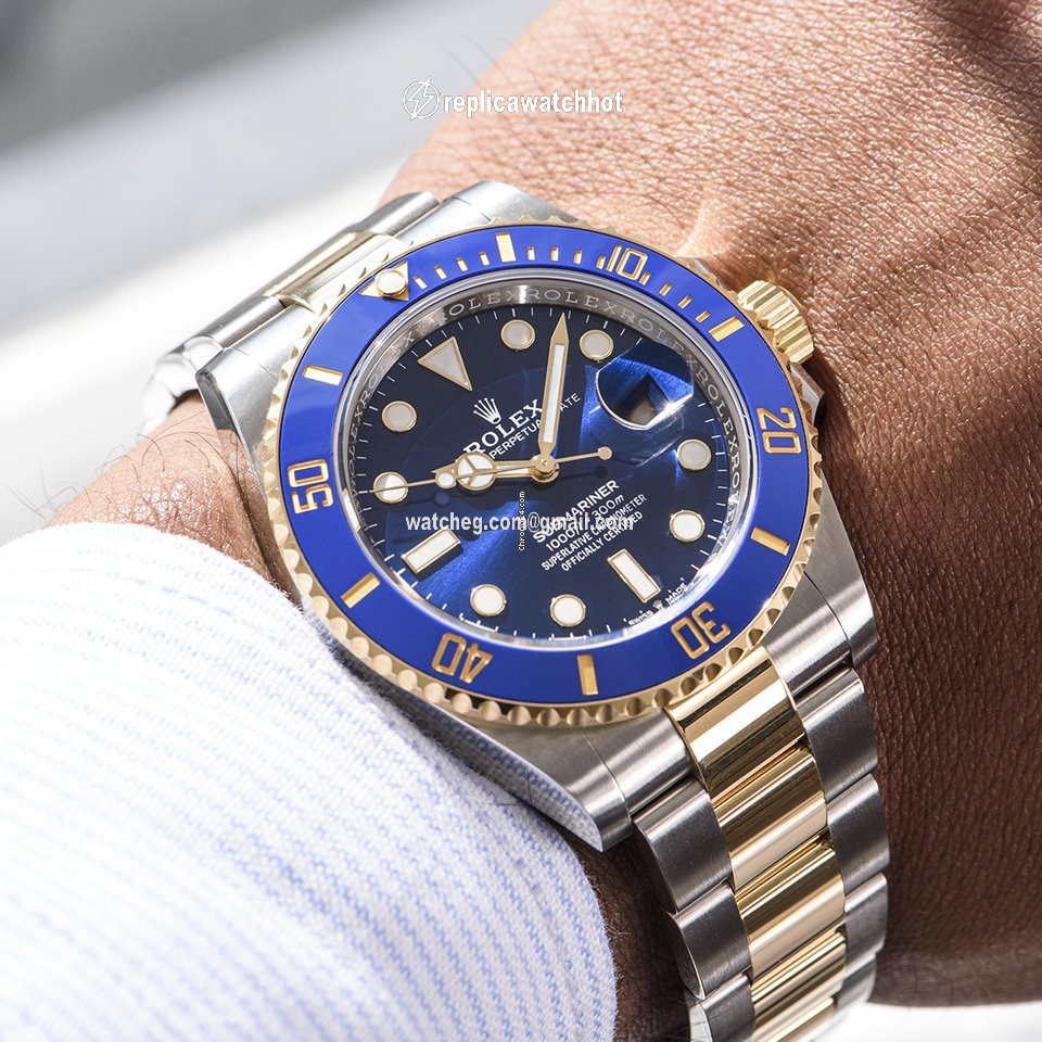 Rolex Submariner Date Mens watch Unisex Gold Steel Automatic 126613LB