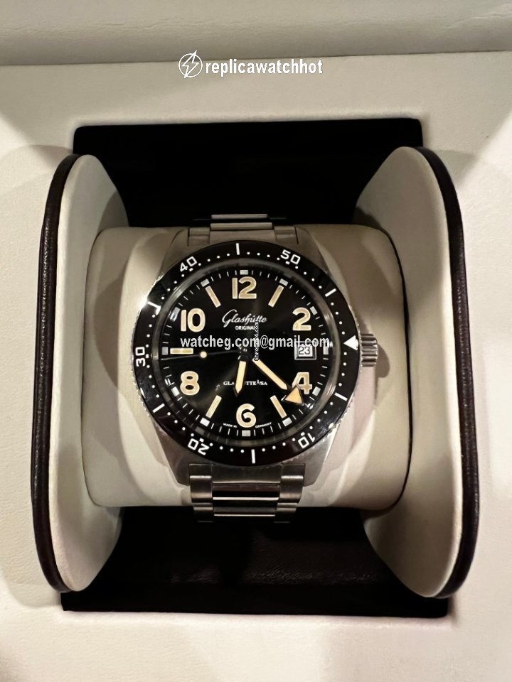 Glashtte Original Mens watch Unisex Automatic Steel 1-39-11-06-80-70