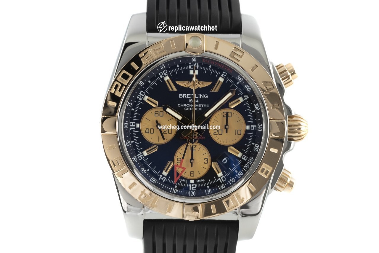 Breitling Chronomat 44 GMT Mens watch Unisex Automatic Gold Steel CB0420