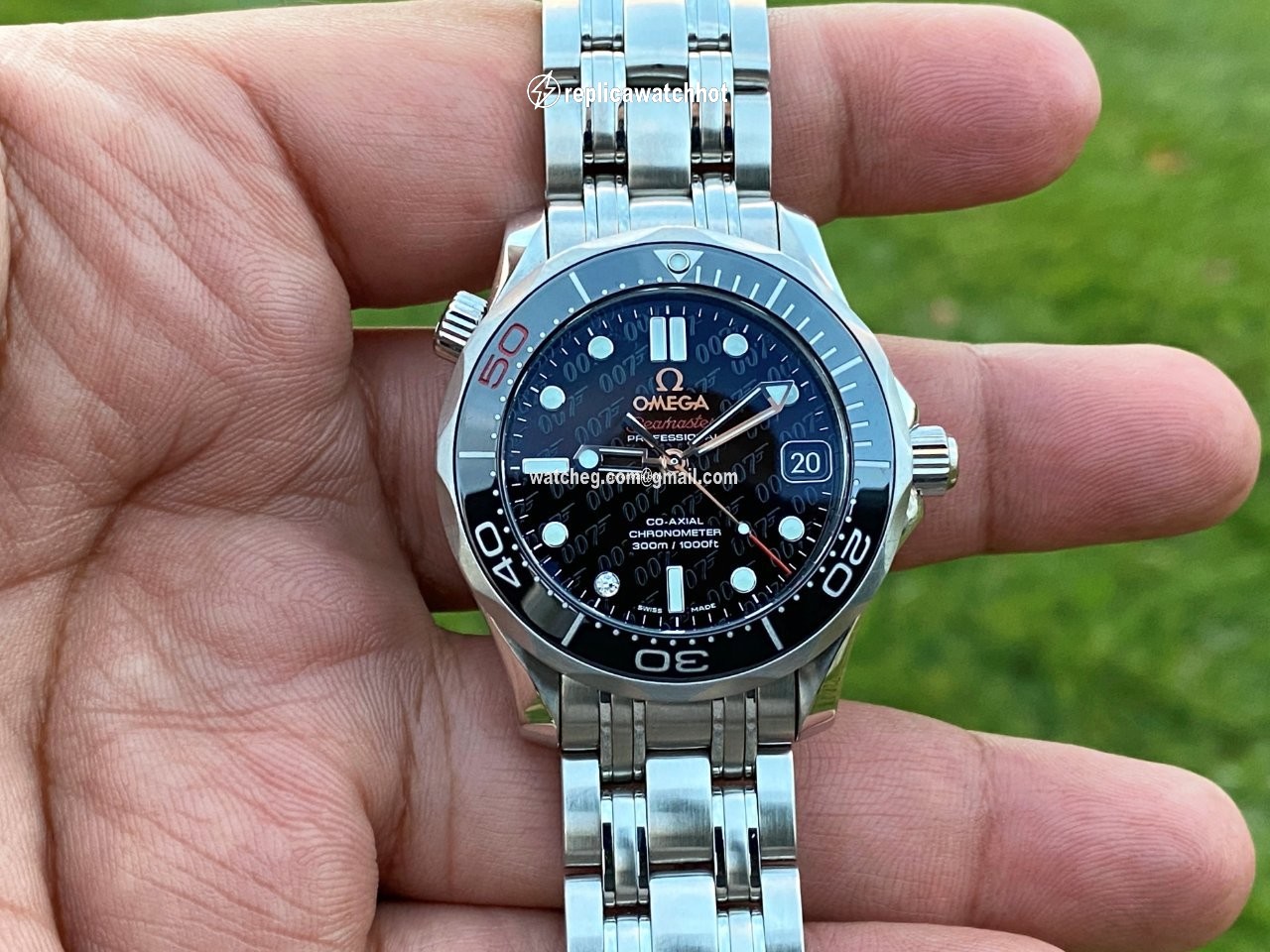 Omega Seamaster Diver 300 M Mens watch Unisex Automatic Steel 212.30.36.20.51.001